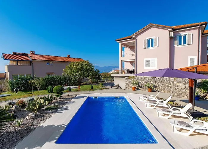 Apartamento Stunning In Kostrena