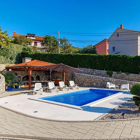 Stunning In Apartment Kostrena