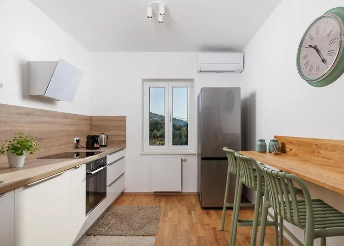 Stunning In Kostrena